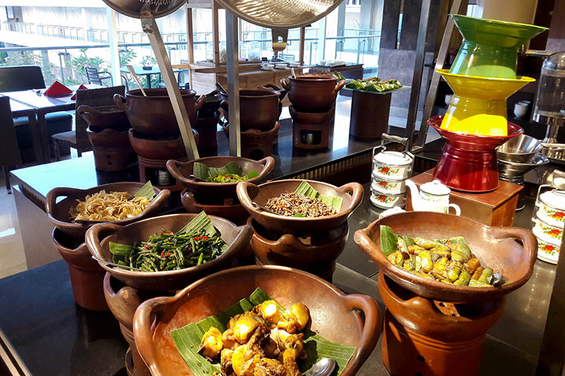 Santika Premiere Kota Harapan Indah