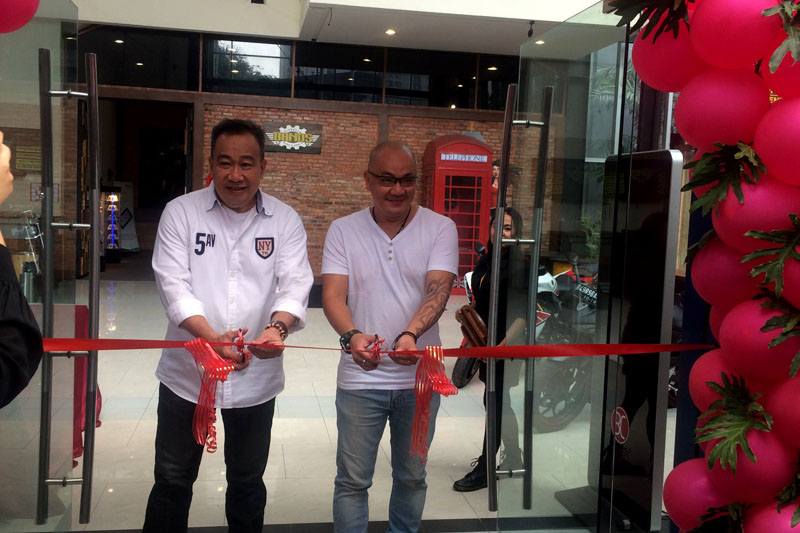 Bands Cafe and Resto