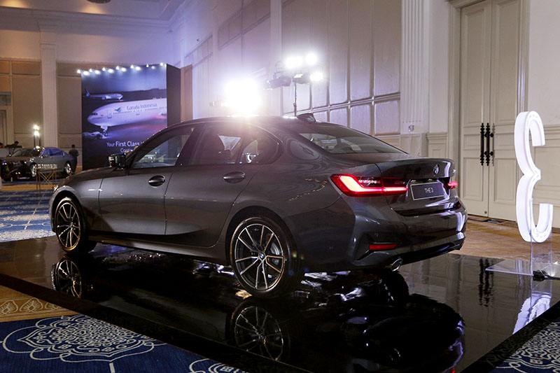 All-new BMW 320i