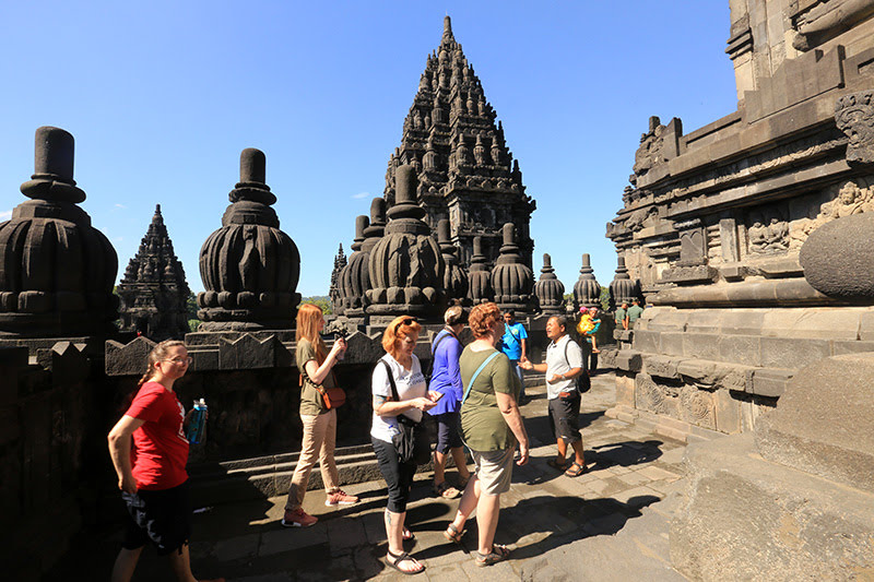Wisman di Candi Prambanan_IMG_8722