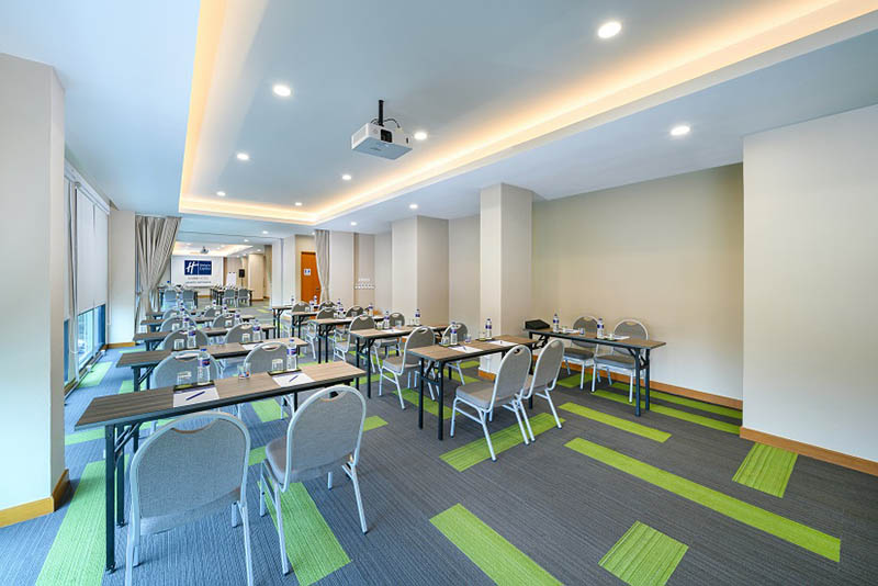 Holiday Inn Express Jakarta Matraman