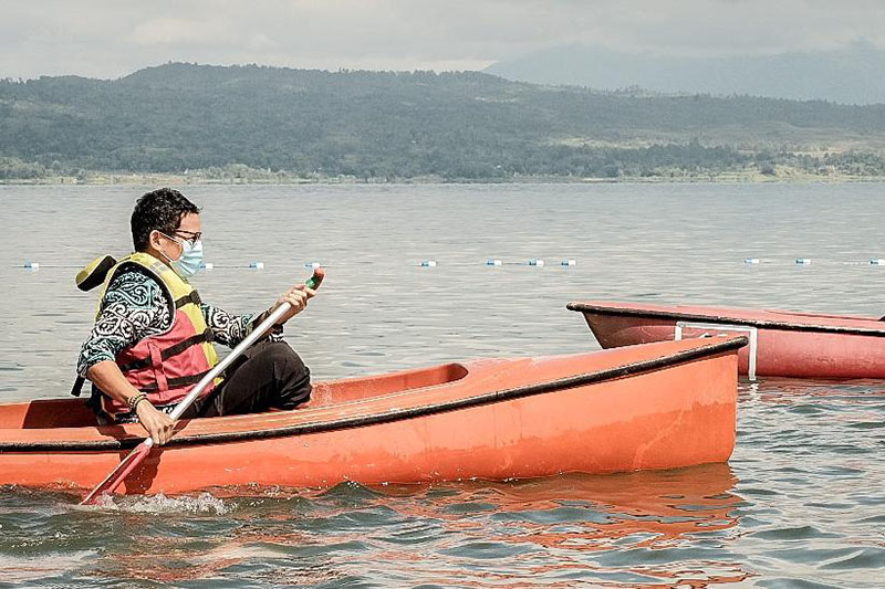 Sandiaga Uno danau toba sport tourism