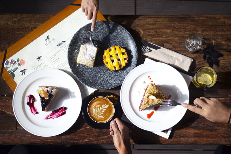 Makan Malam Romantis di Aviary Bintaro