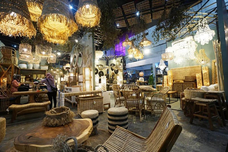 pameran kerajinan rotan furnitur ifex