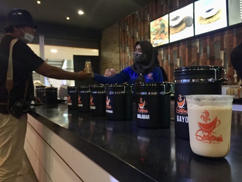 Sedjenak Coffee & Dive-in