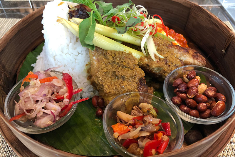 makanan bali Novotel Jakarta Cikini