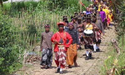 Merawat Tradisi Srobong Gobang