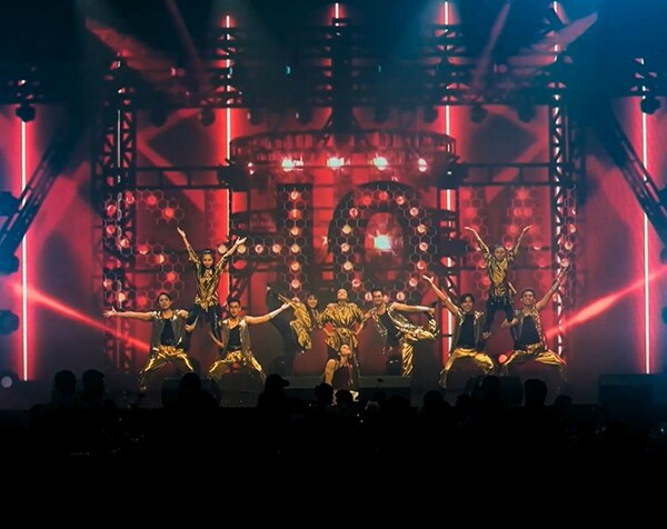 Perayaan Malam Tahun Baru di The Westin Grand Ballroom & Convention Center, Surabaya