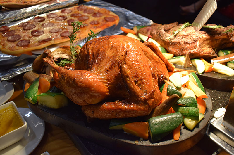 Roasted Turkey with Gravy and Bread Stuffing ASTON Kartika Grogol