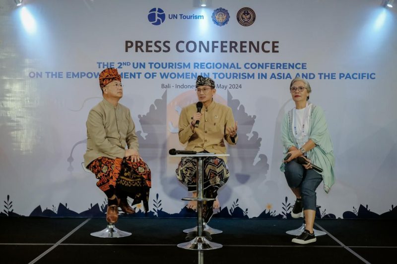 ilustrasi konferensi pers