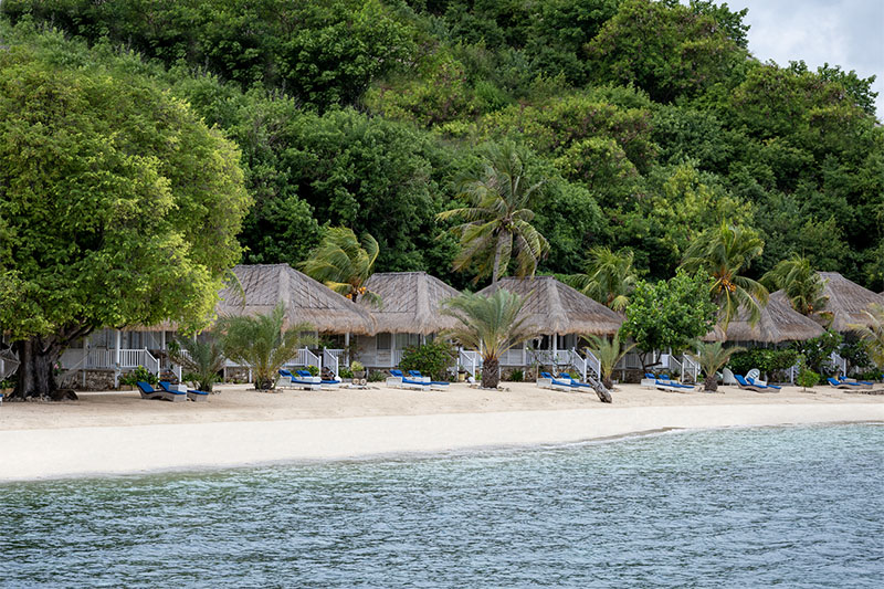 Lokasi pemasangan PLTS di Sudamala Resort, Seraya, hasil kolaborasi Xurya dan Suryagen, untuk membawa solusi energi terbarukan di sektor pariwisata Indonesia