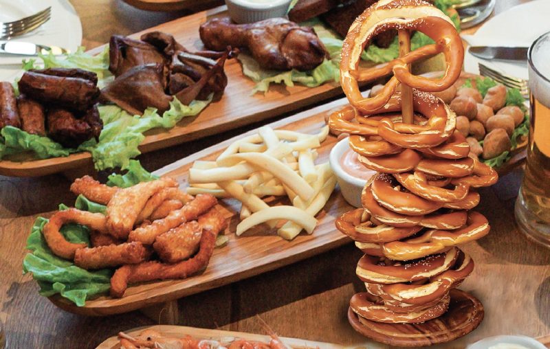 Bavarian Brunch dan Kemeriahan Halloween di Grand Mercure Jakarta Kemayoran