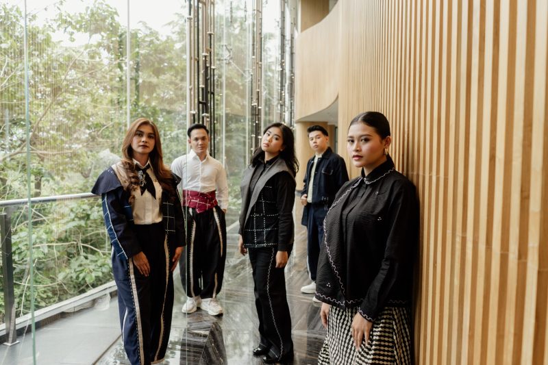 Kolaborasi Batik, Cantik, dan Unik di Hotel Indigo Bandung Dago Pakar