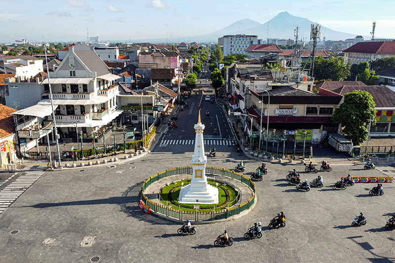 monumen tugu yogyakarta