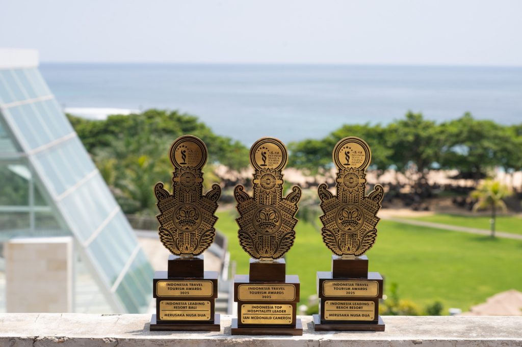 tiga penghargaan ITTA Awards untuk Merusaka Nusa Dua