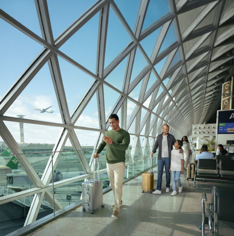 Diskon 50 persen pesawat saudia bandara wisatawan