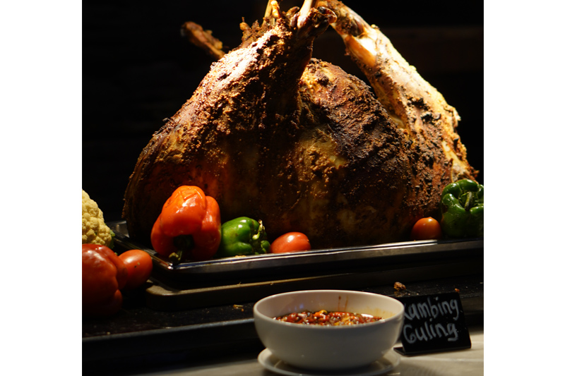 kambing guling Morrissey Hotel Menteng