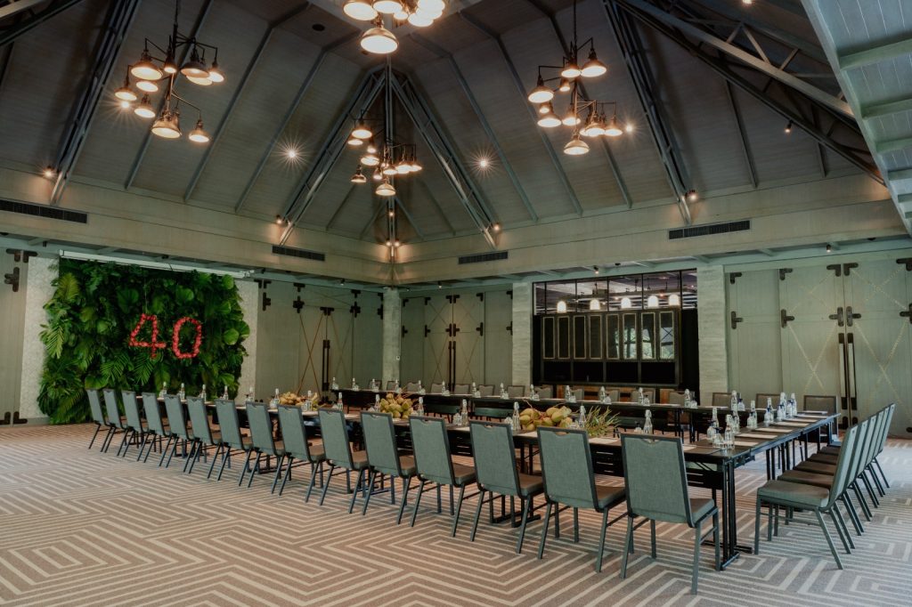 Ruang meeting di The Slate Phuket