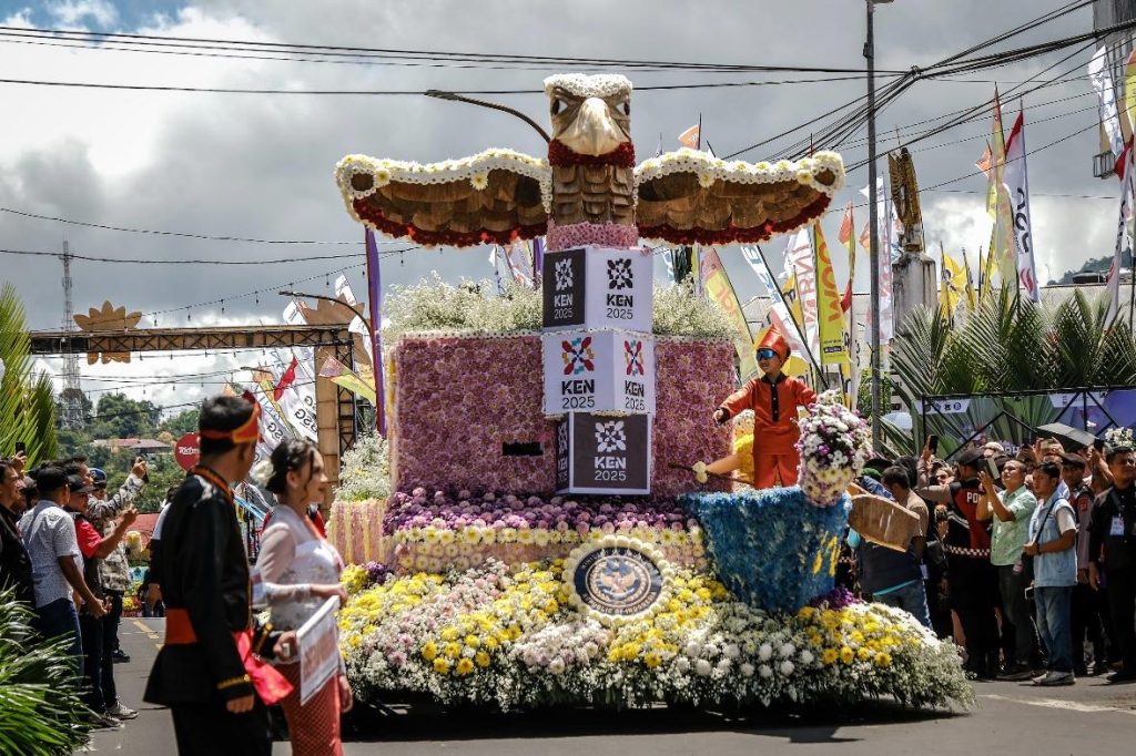 Kegiatan Tomohon International Flower Festival