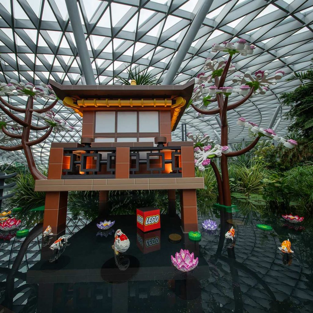 Celebrate Jewel Blooms with LEGO Botanicals