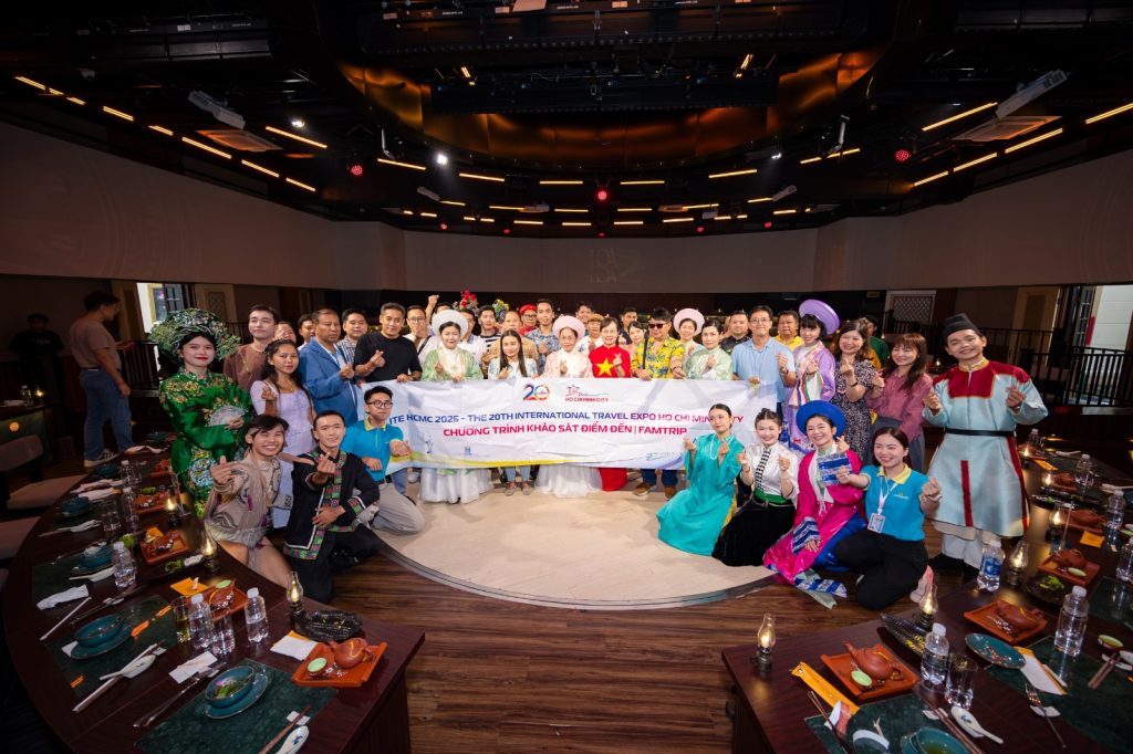 LOALOA Culture & Dining Show Vietnam